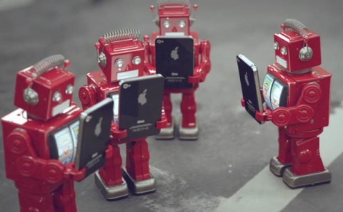 iditos-robots-adictos-smartphones-blr-vfx03